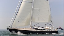 Discovery Yachts More Magic - Sailing